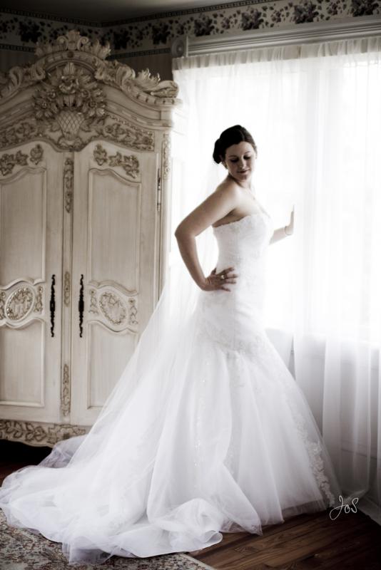 Gallery of the Day :  wedding features 2011.032HarrellBRI 178vin.jpg