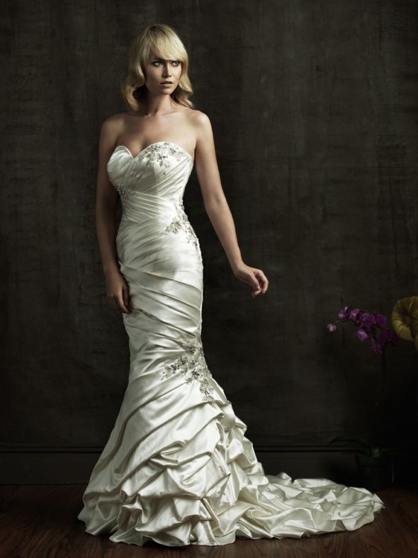 The bird is frustrated...again! : wedding dress petite budget Allure8809