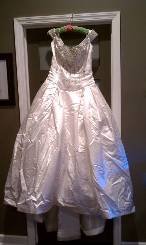 Off the shoulder Reem Acra Ballgown! :  wedding reem acra diamond white off the shoulder white To Sell Dress4