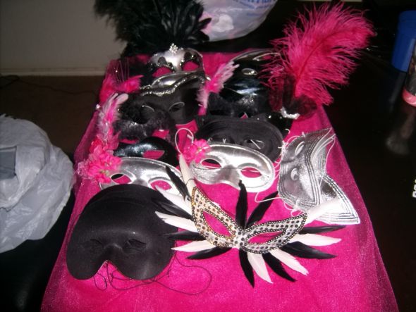 fuchsia black silver masquerade wedding wedding masks lights decor 