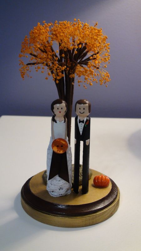 Please show me your cake topper. :  wedding Image