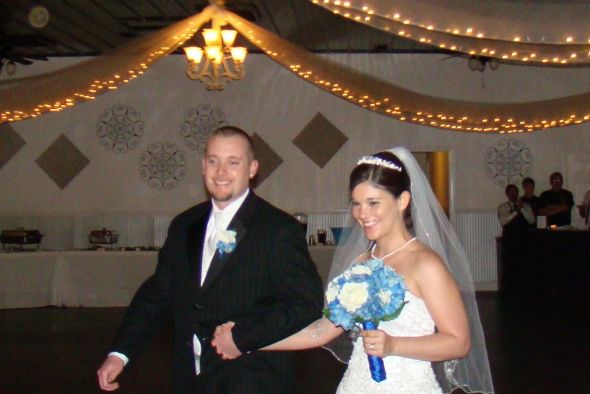 11/13/11 recap non-pro pics...$7,000 budget (pic heavy) :  wedding recap budget royal blue south carolina non pro pics barn wedding diy 325380 2271452188938 1327635262 32199922 298660212 O