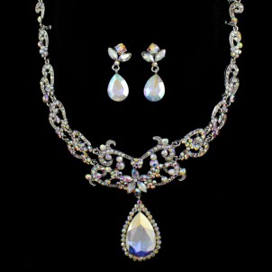 What accessories for a rhinestone beaded dress? Please help! :  wedding rhinestone dress necklace accessories Necklace2