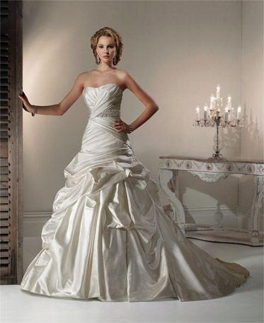 Help me choose a Wedding Dress Recommend a Fit and Flare wedding dress 