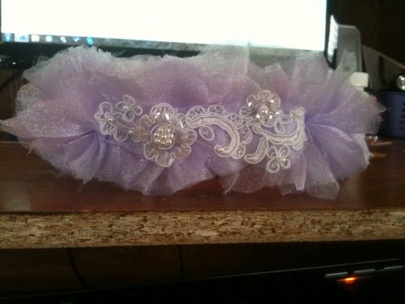 DIY Friday :  wedding diy features 002 Florrie Mitton inspired garter :  wedding black purple diy 002 