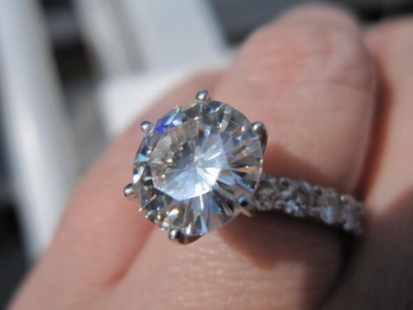 Show me your 2ct and over rings! :  wedding diamond moissanite big carat 2 carat 3 carat simulant IMG 0010
