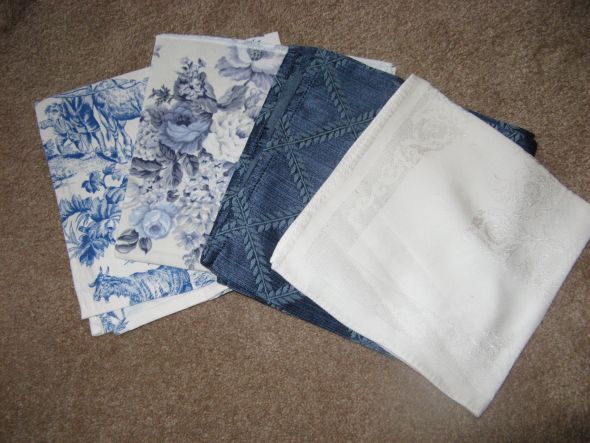 Napkins, 150 blue and white, some vintage : wedding napkins blue ivory vintage navy white reception Napkins