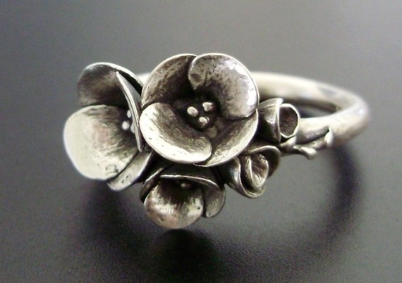 Is this (no gemstone) ring worth $1700?! : wedding rose bridal set etsy untraditional e ring 3 Poppies 2 Buds 188