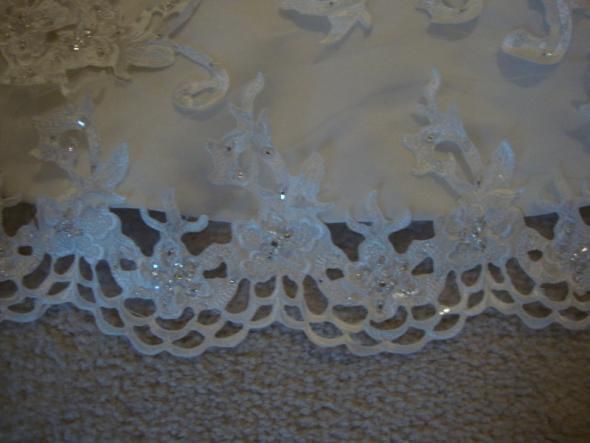 Wedding Dress for Sale $400 Comes w/