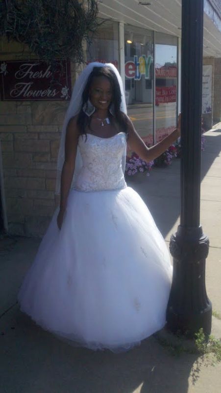 It's Too Quiet In Here!! Roll Call!! :  wedding Dress 2