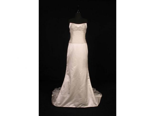 Question about comfort for mermaid/trumpet brides :  wedding mermaid trumpet comfort Badgley Mischka A Line Anne Ivory 2010 2