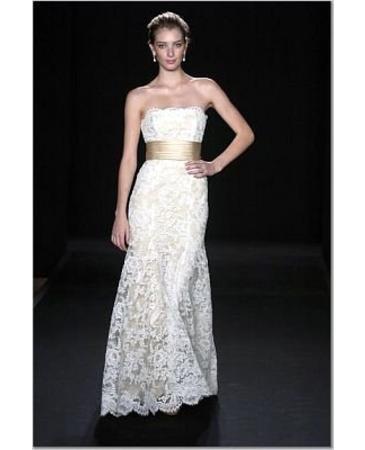 Dress comes with a crystal pearl tulle belt instead of the brown sash