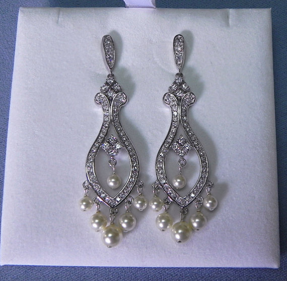 SATC- Change of A Dress! - earrings, any Bees know where I might find them?? : wedding accessories earrings satc carrie rose quartz chandelier earrings alexis bittar Il 570xN.239813603