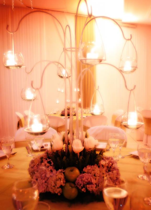 Our centerpieces... candles and appl