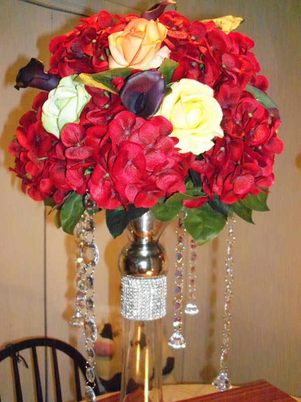silver and gold wedding centerpieces