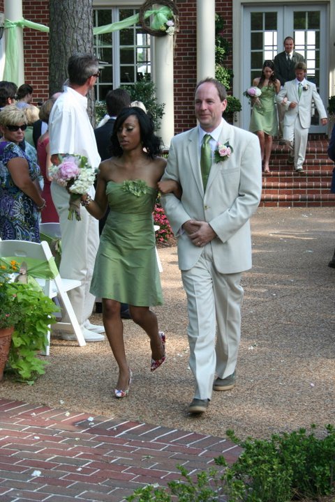 Wedding recap- pic heavy :  wedding 267619 10150299153504359 540719358 9208868 979611 N