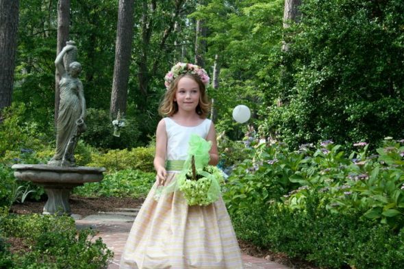 Wedding recap- pic heavy :  wedding 270517 10150299144359359 540719358 9208716 3171405 N