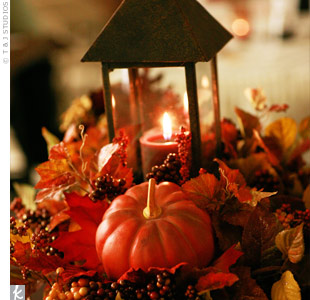 DIY Lantern Centerpieces :  wedding centerpieces diy fall lantern Laternpumpkin Ceenterpiece
