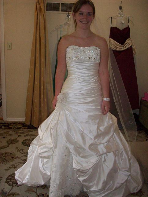 Cathedral Length Veils: Show me your pics! :  wedding cathedral veil hair cathedral veil 7
