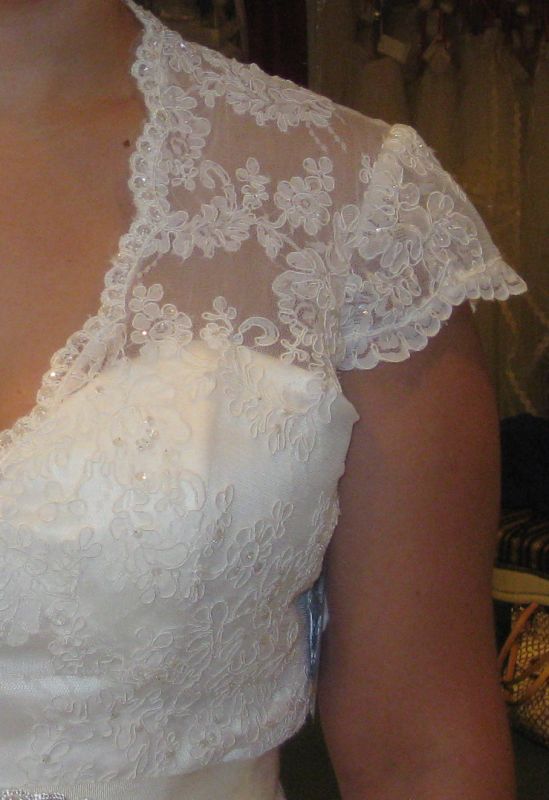 Does anyone know the designer of my dress :  wedding designer wedding dress Separate 371