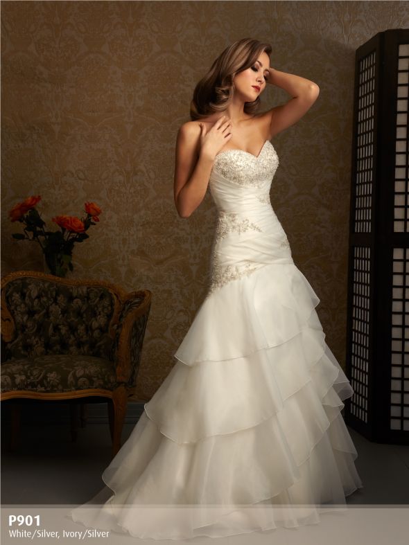 Allure? :  wedding a P901