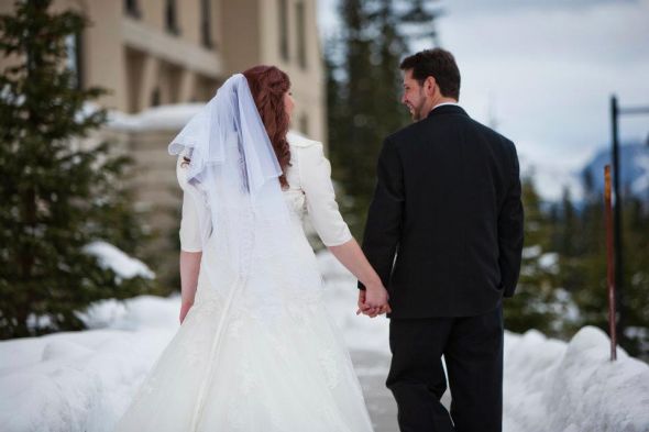 12/17/2011 Winter Wedding PRO RECAP!!! :  wedding wedding recap photos professional 383805 10151156084755080 864595079 22649874 1758444012 N