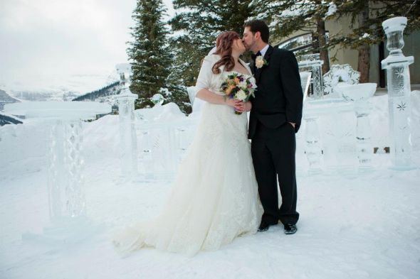 12/17/2011 Winter Wedding PRO RECAP!!! :  wedding wedding recap photos professional 385144 10151156071185080 864595079 22649764 1343172217 N