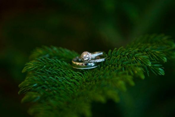Married and loving my new bling! Newlyweds, show me your rings! : wedding 398477 10151156091850080 864595079 22649984 1789338334 N