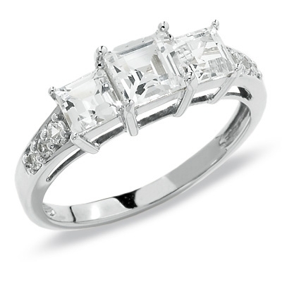 Considering a ring upgrade .. opinions needed! :  wedding Sapphirering1