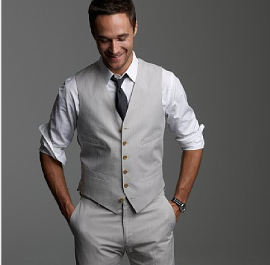 Groom's outfit I love this light gray suit Vintage backyard wedding ideas