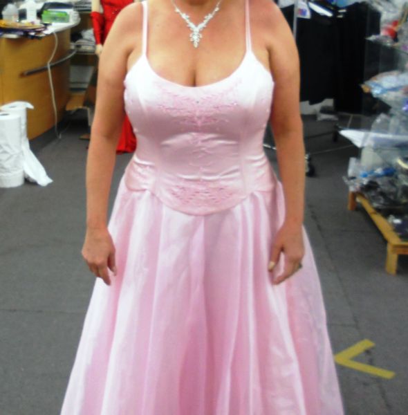 MOG wants to wear a prom dress/ballgown to the wedding...HELP! :  wedding fmil mog mother of the groom mother of the bride mob dress etiquette over dressed New Dress 006