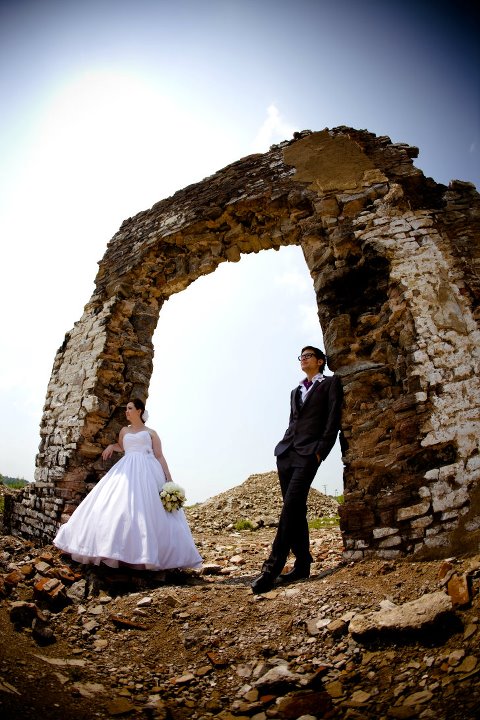 Post your favorite artsy photo from your e-pics, wedding, or any day! :  wedding photography artsy photos 17