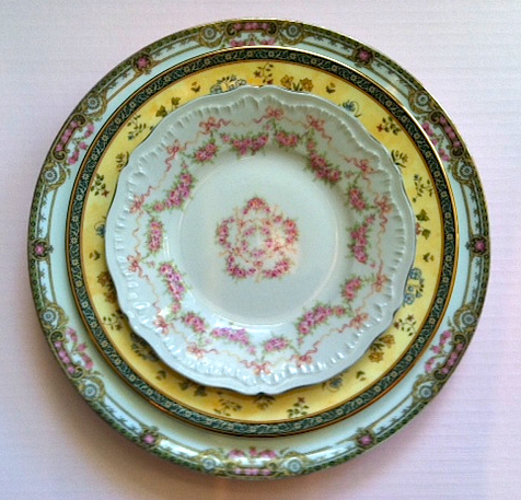 Has anyone used mismatched china at their wedding? :  wedding china mismatched romantic Set5