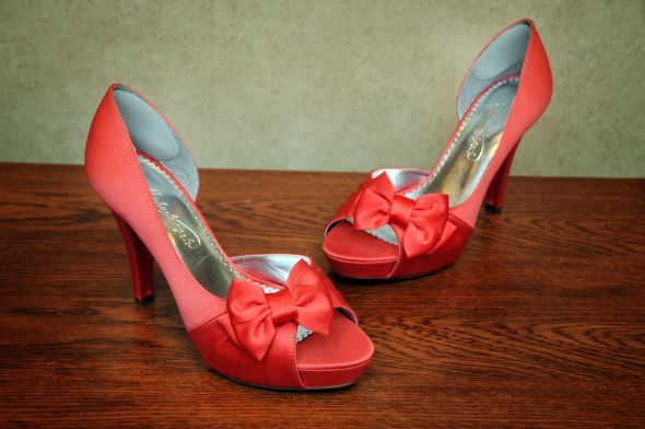 BEES, POST YOUR WEDDING SHOES :  wedding Shoes