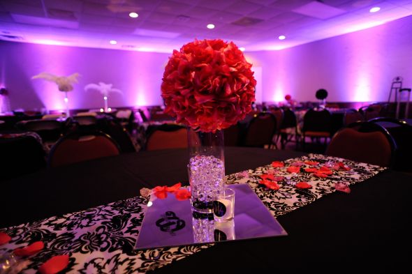 royal purple and ivory wedding decor
