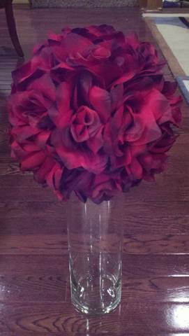 Red Pomanders/Kissing Balls for sale! : wedding pomanders kissing balls flower ball red flowers reception Tn 23