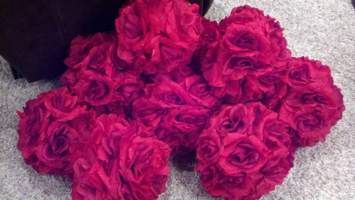 Red Pomanders/Kissing Balls for sale! :  wedding pomanders kissing balls flower ball red flowers reception Tn 24