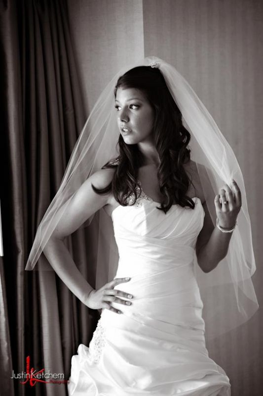 Used Maggie Sottero - Fiorella, (white) Size 6: $900 (or name your offer!) : wedding 316399 10100906051856633 2207608 66553551 1777417804 N
