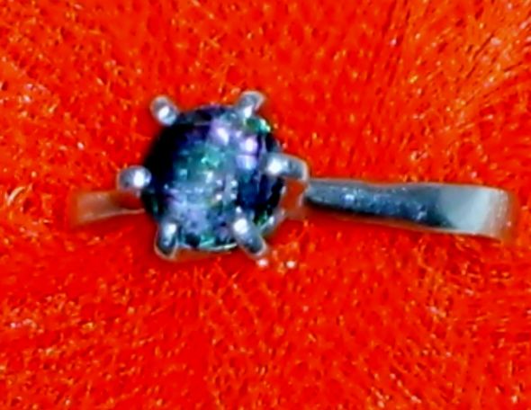 Anyone have a pink engagement ring?  Or a gemstone e-ring? :  wedding pink engagement rings gemstone engagement rings morganite engagement rings alternative engagement rings modern engagement rings huge engagement rings celebrity engagement rings S5001173
