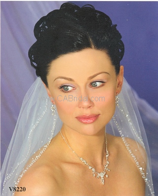 Bridal Package :  wedding bridal package sabelle maggie sottero corset back ball gown 170 V8220 Sabelle by Maggie Sottero Wedding GOWN   in Diamond White  includes veil,slip :  wedding sabelle by maggie sottero in diamond white size 4 170 V8220