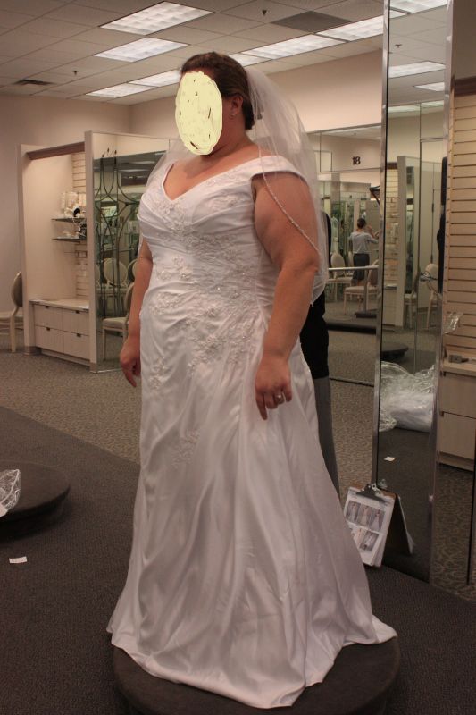 First time trying on dresses.  I may have found a winner!  Opinions please!!! :  wedding plus size 1 full figured 1 wedding gowns dresses Db7