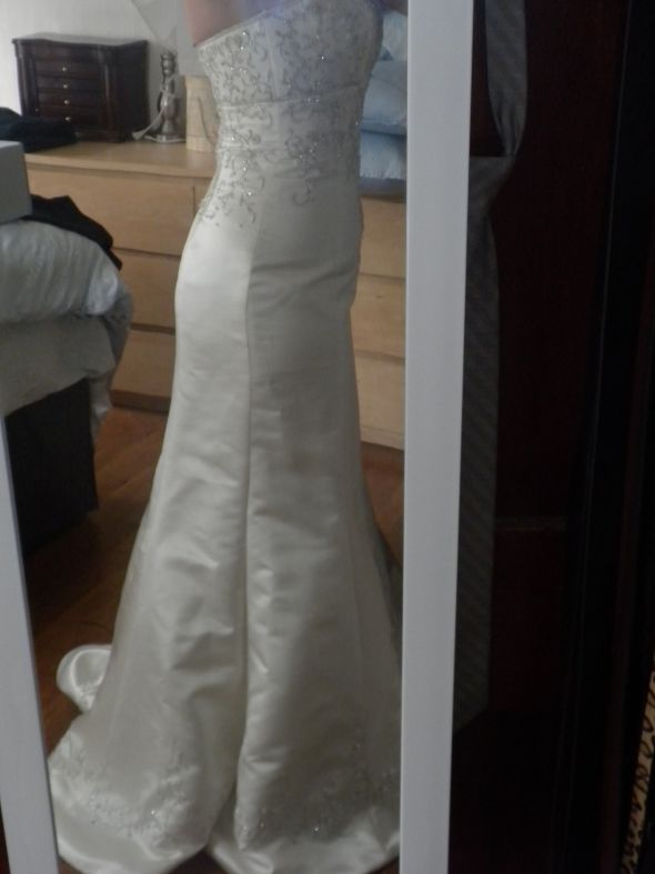 Demetrios Ivory Trumpet Wedding Gown size 14 500 or best offer wedding