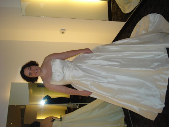 Allure? : wedding a Wedding Dress 001vert