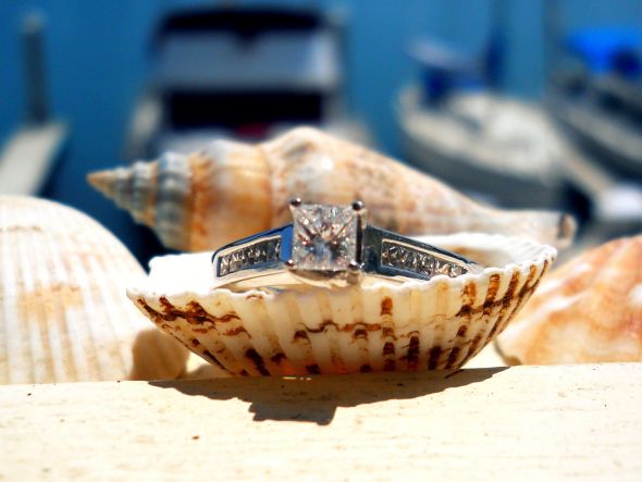 Where did you/your FI get your E-ring? (feel free to post pic) :  wedding ring e ring store jewelery store jeweler engagement ring Ring Pic 05