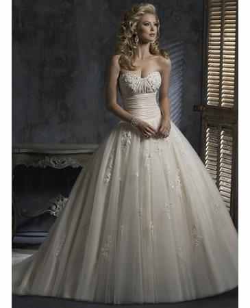 Aire Barcelona Rosa Clara Maggie Sottero and other dresses wedding 