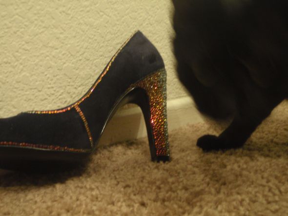 DIY Volcano Crystal Shoes :  wedding swarovski strass cobalt crystal diy shoes TangoVolcano1