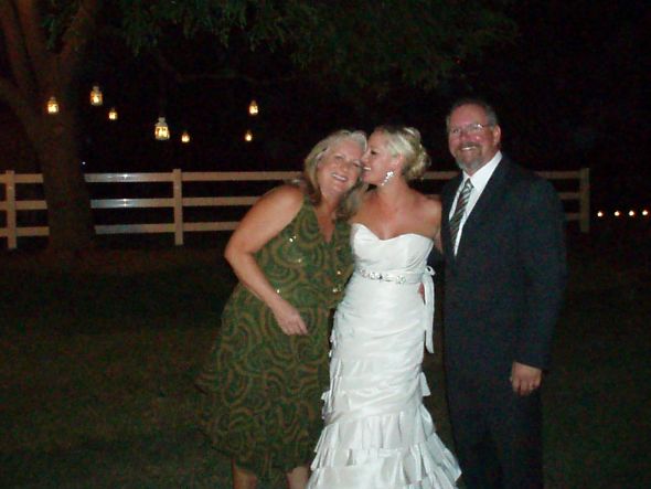 I'm sad that I lost my earrings early in the night, it ruined the pics for me :( :  wedding pictures earrings jewelry emotional 338283 10150820924770314 501110313 20878445 1092058056 O
