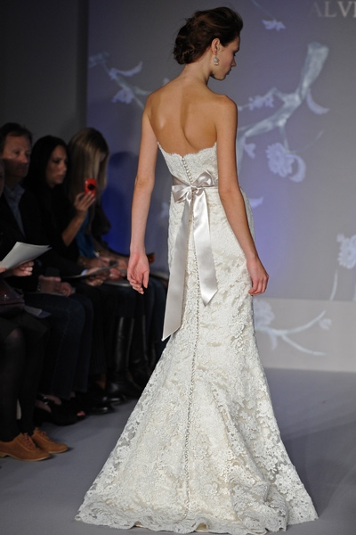 Help me choose a veil length / Style for my destination wedding :) :  wedding Dress   Back