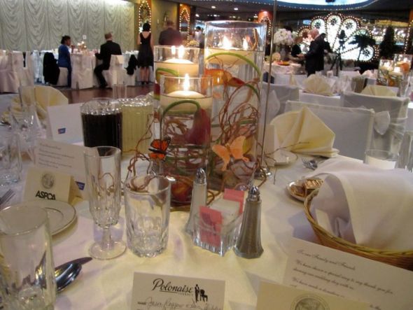 Anyone having a pink and orange wedding?! :  wedding 227092 640964585110 43902519 34364954 909947 N