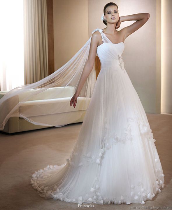 Share your favorite research dress vs. the one you bought! : wedding Gallery 2 Pronovias 2011 Farnes Wedding Dress